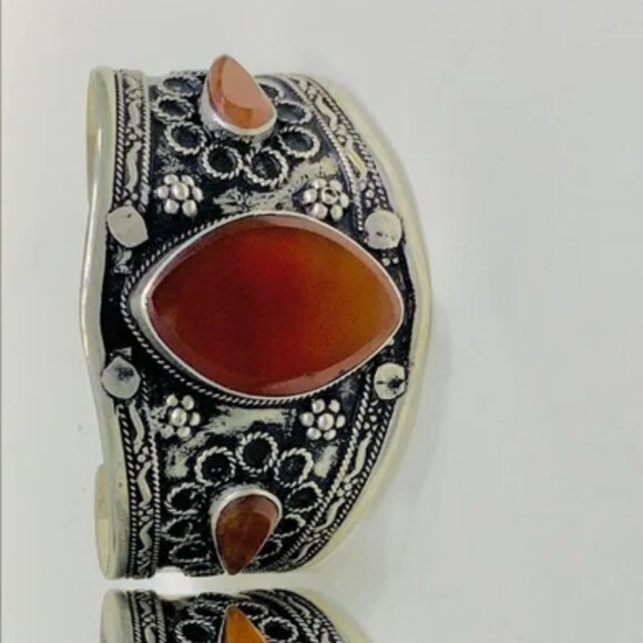 Single Vintage Kuchi Cuff Bracelet: Handmade Tribal Stone Statement Jewelry - Picture 6 of 6